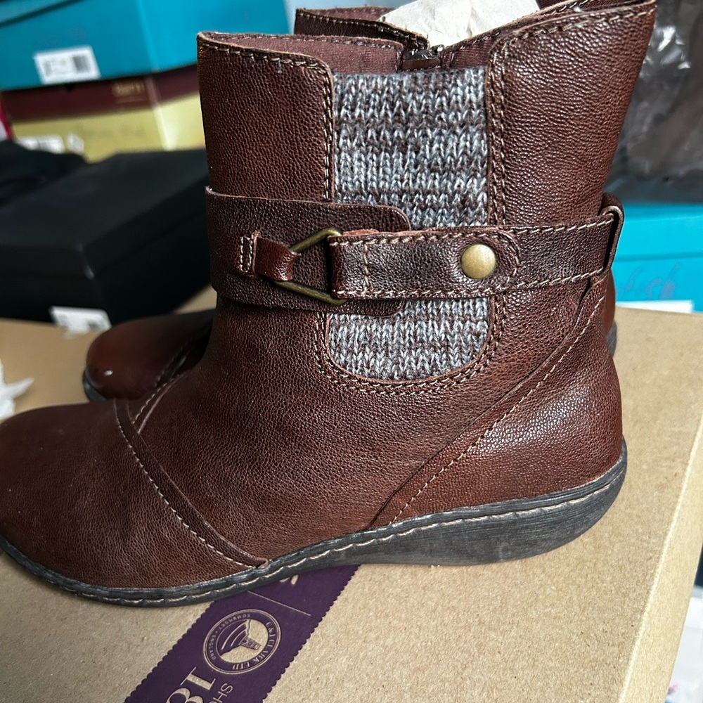 Clarks Brown Leather Ankle Boots with Knit Accent